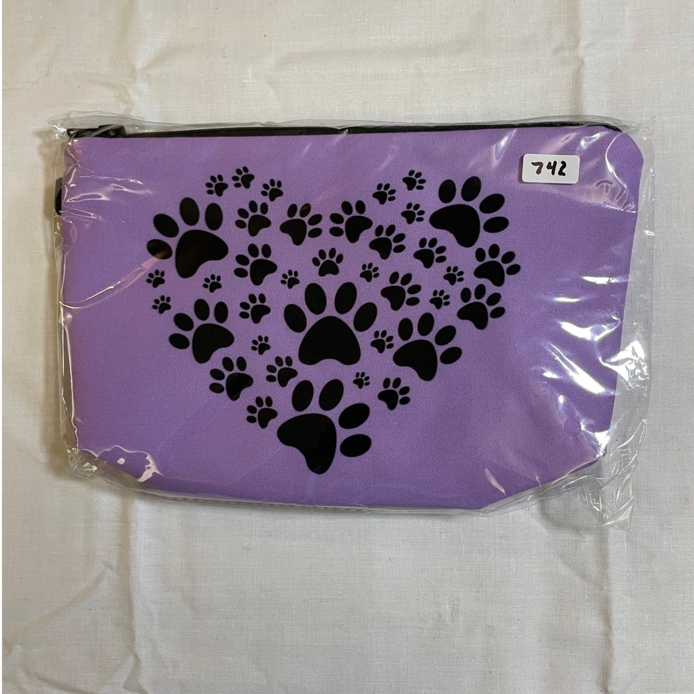 The Pouch Cosmetic Bag Women OS Purple NWT Heart Paw Print Zipper Keychain Loop